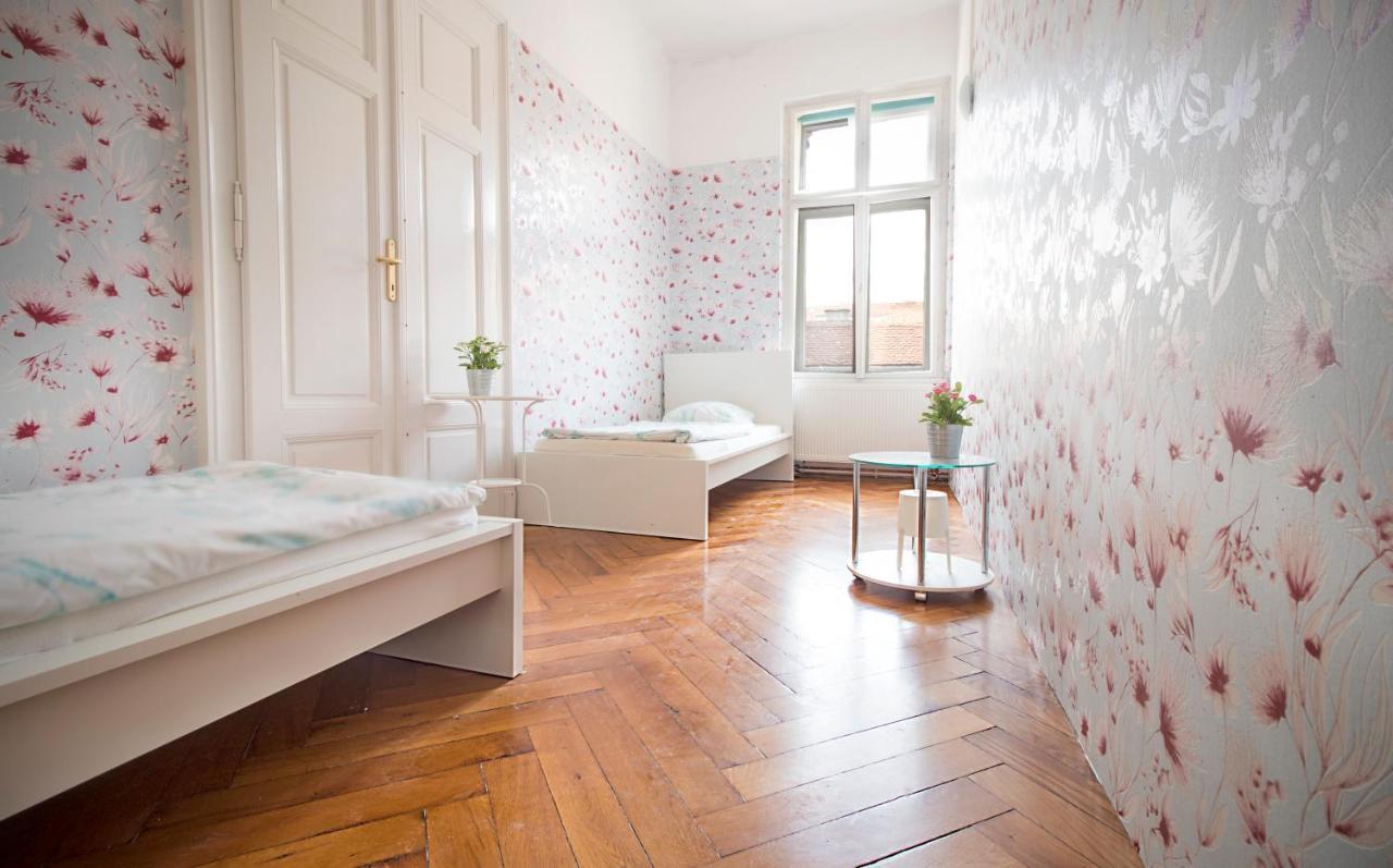 Guesthouse Centar 2 Zagreb Exterior foto
